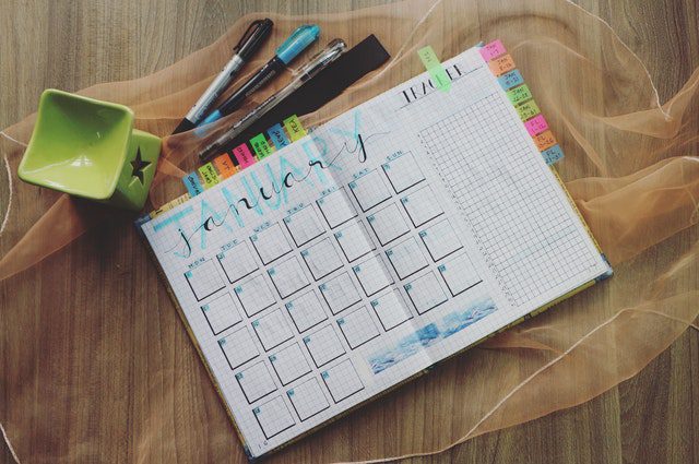 5 Tips for Booking Move-In/Out House Cleaning Services