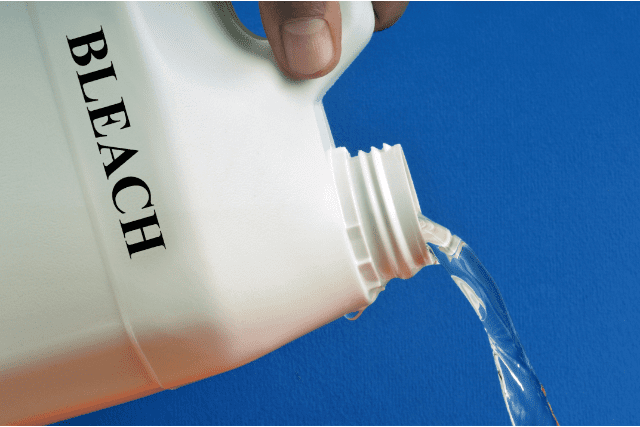 You are currently viewing Things You Shouldn’t Clean With Bleach