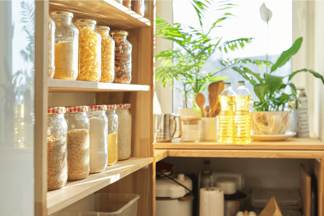 3 Cleaning Tips To Keep Your Kitchen Organized