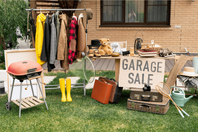 tips-to-plan-a-garage-sale-before-moving