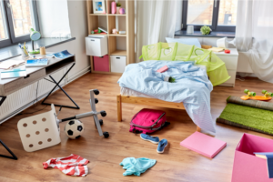 Read more about the article How To Teach Kids To Clean Their Rooms