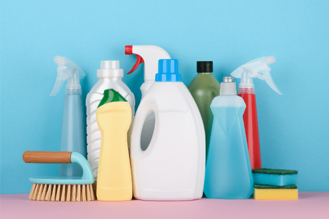 ways-to-keep-your-cleaning-supplies-ready-2