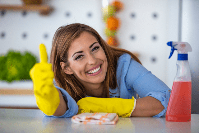 benefits-of-cleaning-your-apartment-before-the-holiday-season