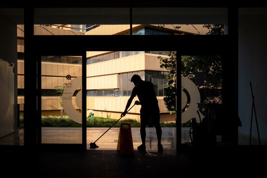 the-benefits-of-cleaning-your-company-floor-regularly