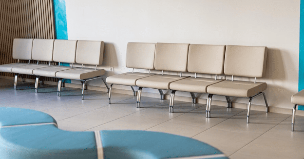 Read more about the article The Importance of a Clean and Well-Designed Waiting Area